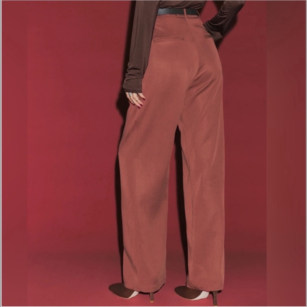 Reformation Mason Pants in Oxide - Picture 2 of 6